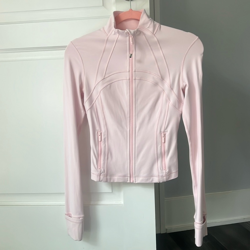 Lululemon Cropped Define Jacket, Size 4, Strawberry Milkshake, Amazing condition